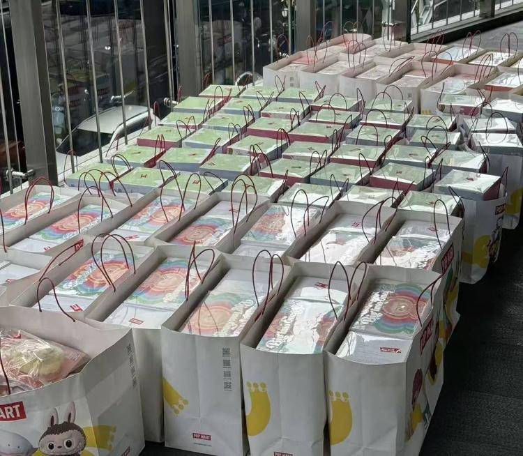 LABUBU二手市场“大跳水” 隐藏款价格腰斩 “黄牛”暂停收货